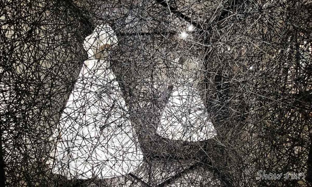 塩田千春展覽-黑線-時空的反射